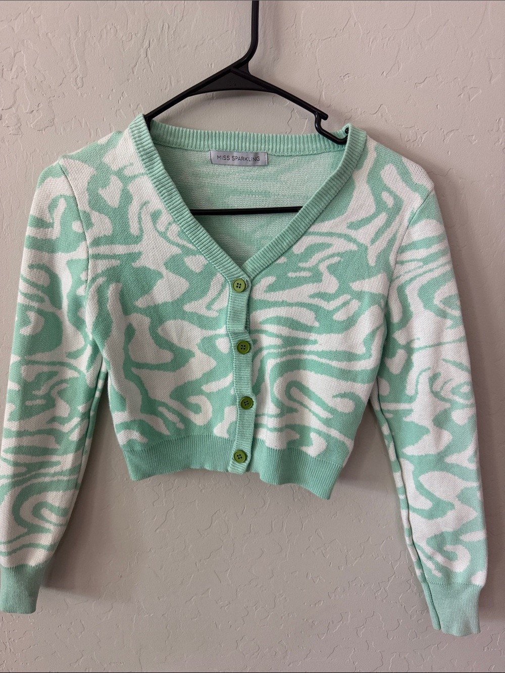 Tilly's Mint & White Patterned Cropped V-Neck Cardigan